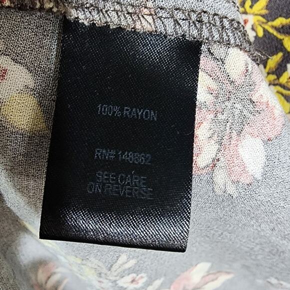Torrid Babydoll Rayon Crepe Top Torrid Size 00 Floral Gray Peasant Boho Artsy - Picture 6 of 9